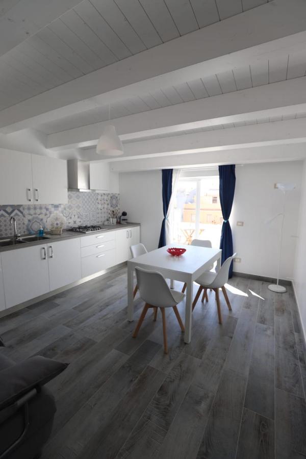 Amareilmare2 Apartment Марцамеми Екстериор снимка